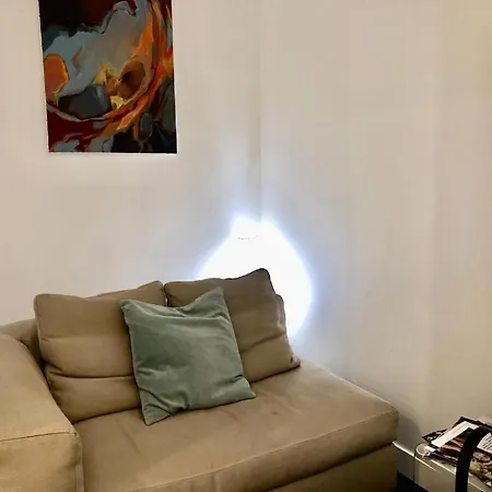 2 Pieces 5 * Paris