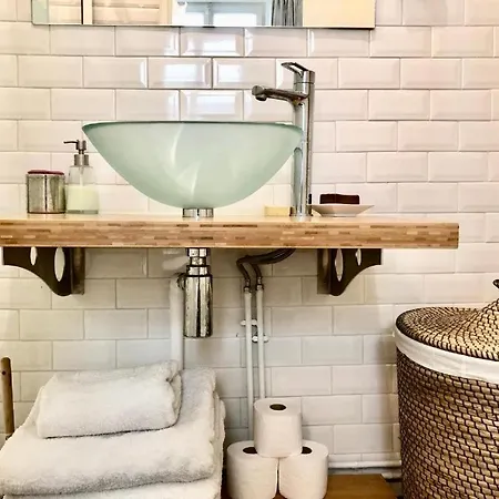 2 Pieces 5 Apartman *